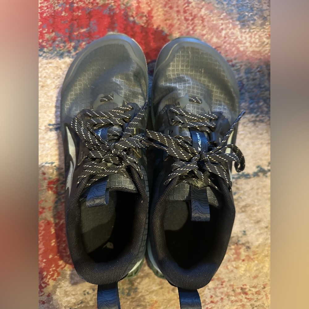 Altra Lonepeak 8 trail shoes Women 8.5W